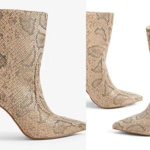 NWT Faux Leather Croc Thin Heel Boots SIZE 8